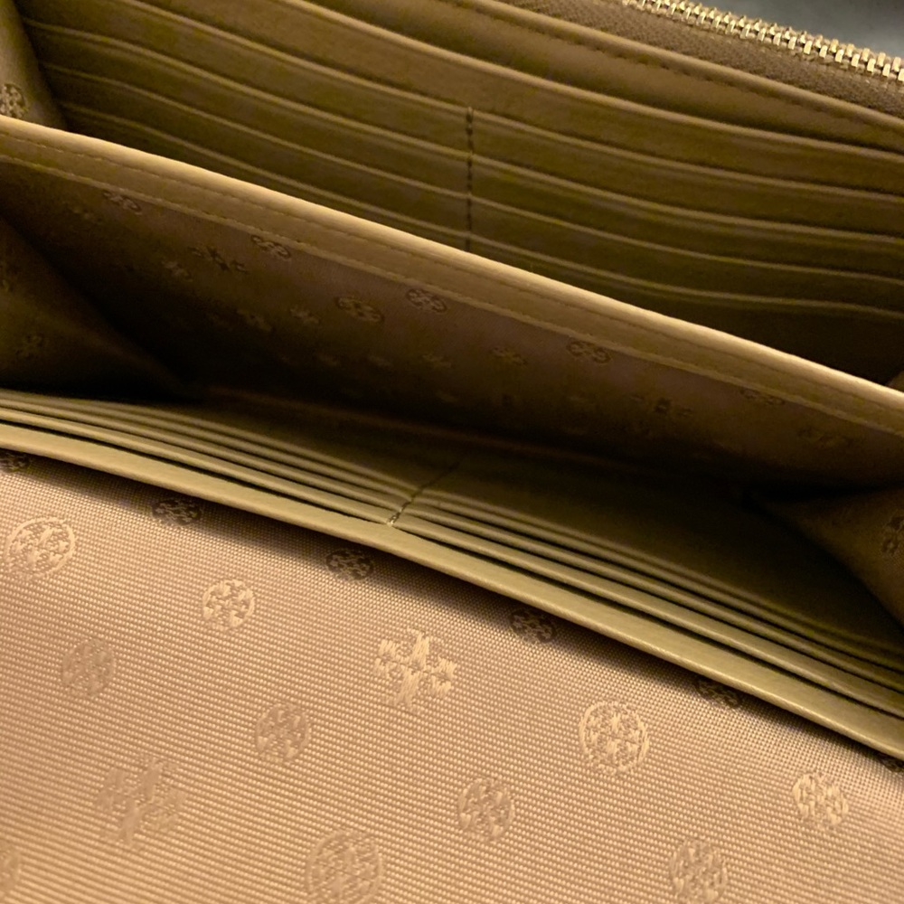 Tory Burch Wallet On Chain - Picture 4 of 5
